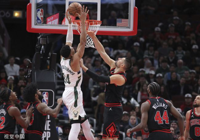 美女胸被男人狂揉扒开